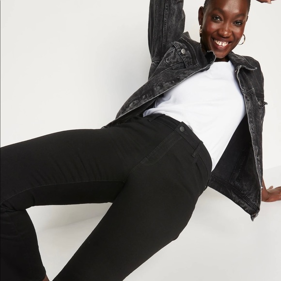 Mid-Rise Power Slim Straight Black Jeans for Women - Picture 6 of 8